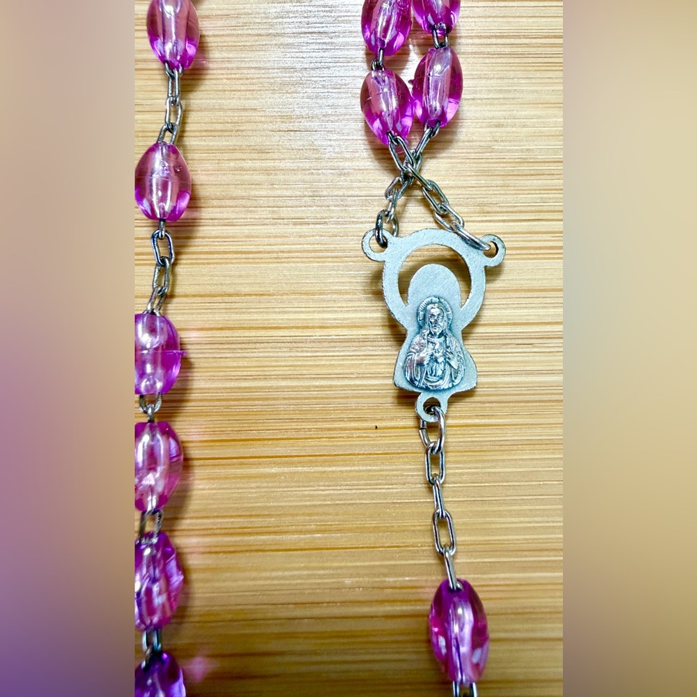 Vintage Women's Rosary Necklace with Pink Acrylic Beads_Stamped “Italy” - Picture 3 of 6